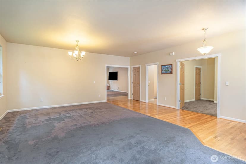 Property photo for 4000 Ne Breakwater Court, Bremerton photo 6