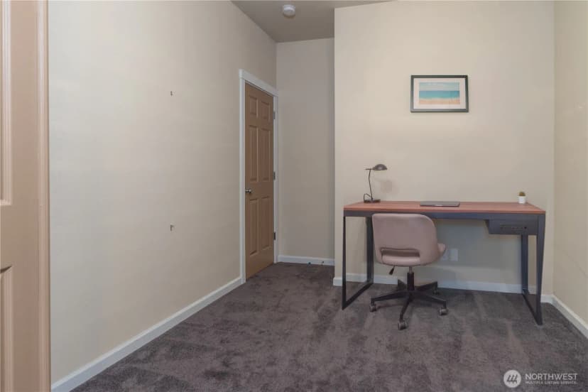 Property photo for 4000 Ne Breakwater Court, Bremerton photo 9