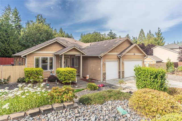 Property photo for 4000 Ne Breakwater Court, Bremerton