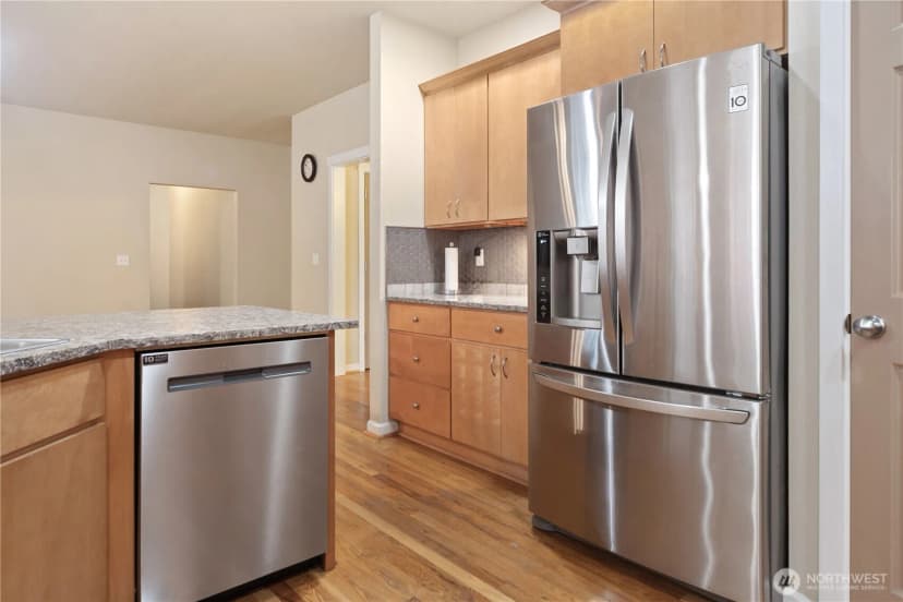 Property photo for 4000 Ne Breakwater Court, Bremerton photo 15