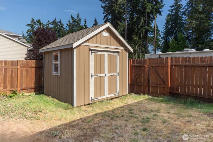 Property photo for 4000 Ne Breakwater Court, Bremerton photo 36
