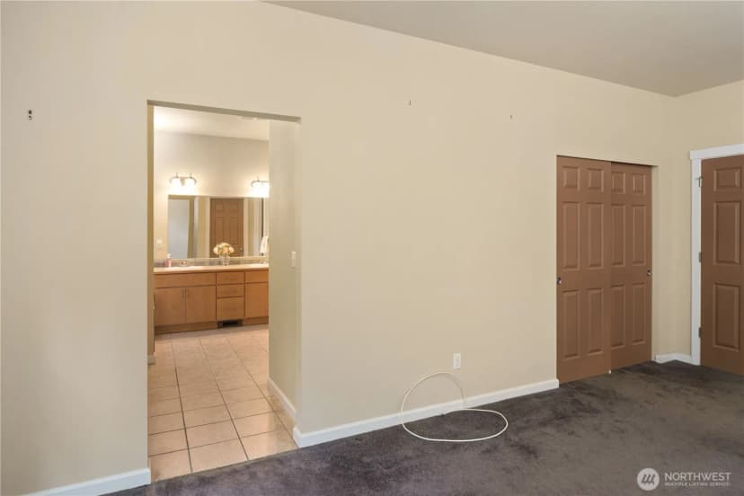Property photo for 4000 Ne Breakwater Court, Bremerton photo 19