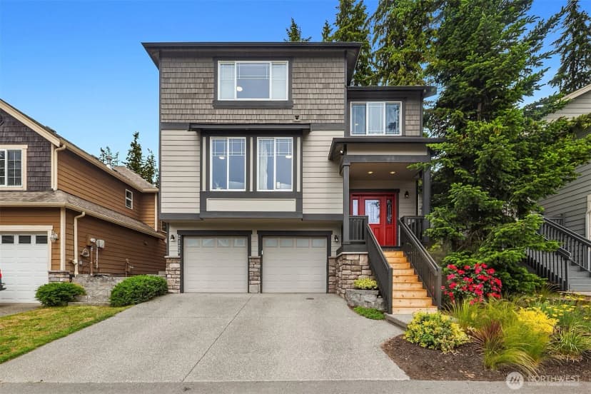 Property photo for 2123 131st Place Sw, Everett