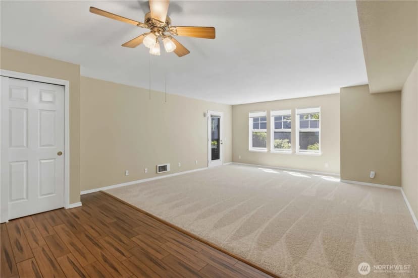 Property photo for 3941 226th Place Se #103, Issaquah photo 18