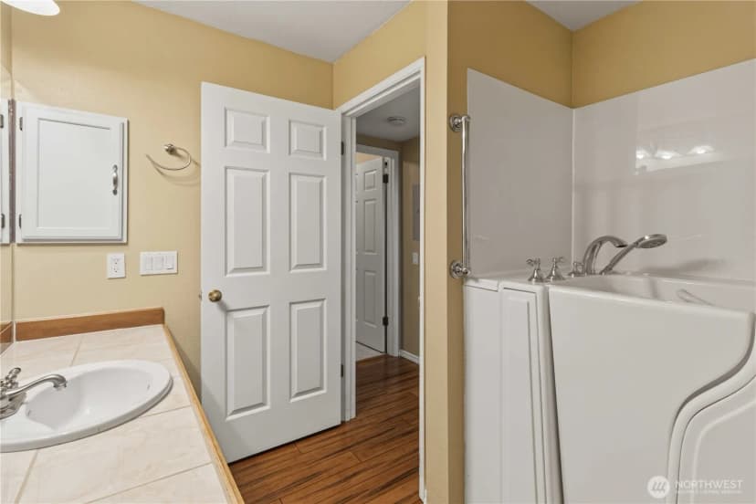 Property photo for 3941 226th Place Se #103, Issaquah photo 16
