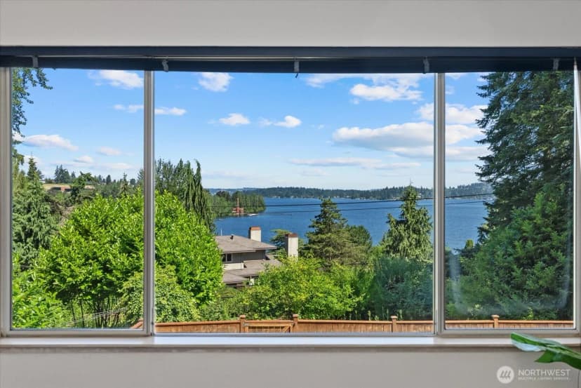 Property photo for 3006 89th Place Se, Mercer Island photo 15