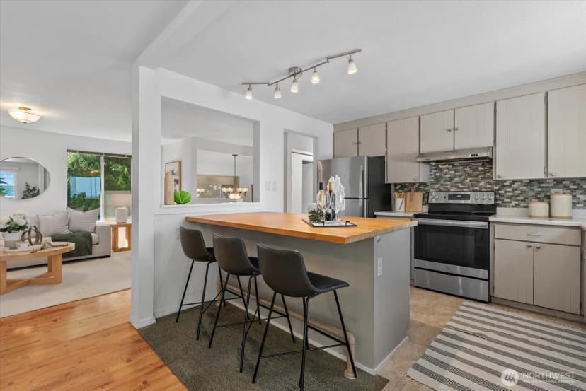 Property photo for 3006 89th Place Se, Mercer Island photo 8