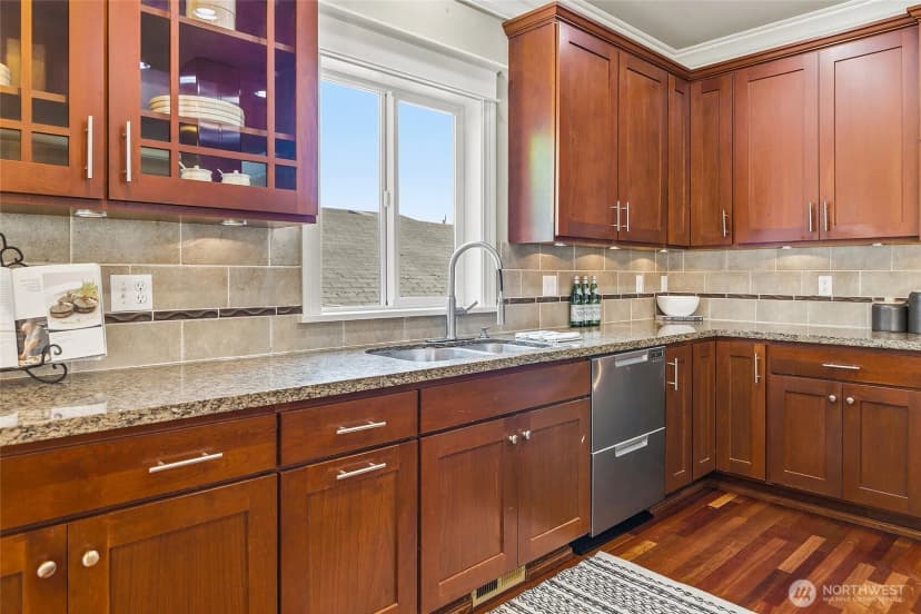 Property photo for 1125 Lake Washington Boulevard S, Seattle photo 10