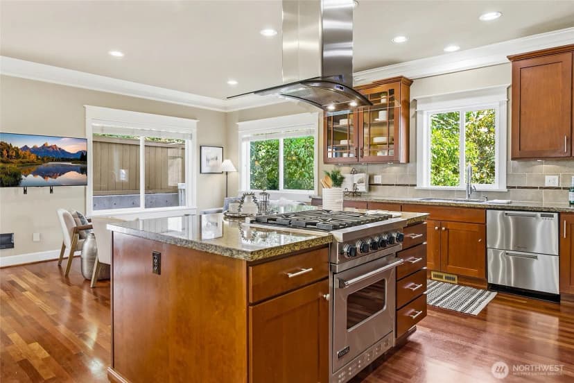 Property photo for 1125 Lake Washington Boulevard S, Seattle photo 12