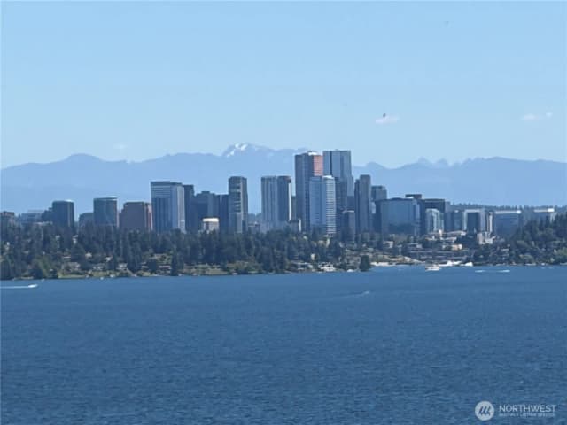 Property photo for 1125 Lake Washington Boulevard S, Seattle photo 3