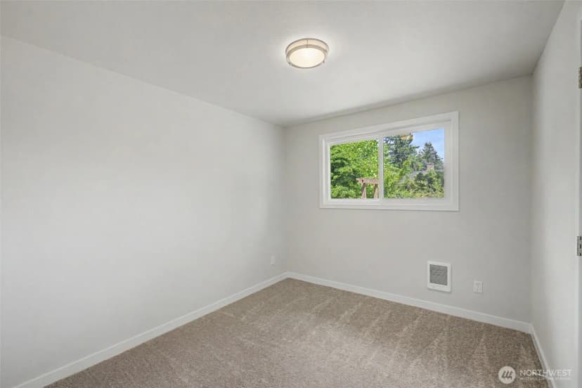 Property photo for 1011 Calkin Place, Sedro Woolley photo 16