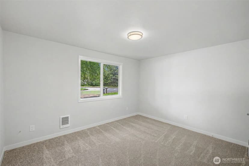 Property photo for 1011 Calkin Place, Sedro Woolley photo 14
