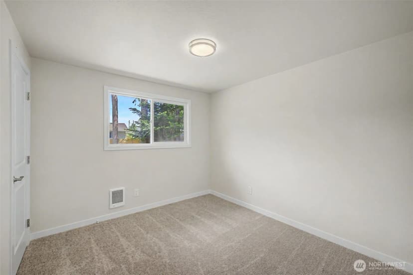 Property photo for 1011 Calkin Place, Sedro Woolley photo 18