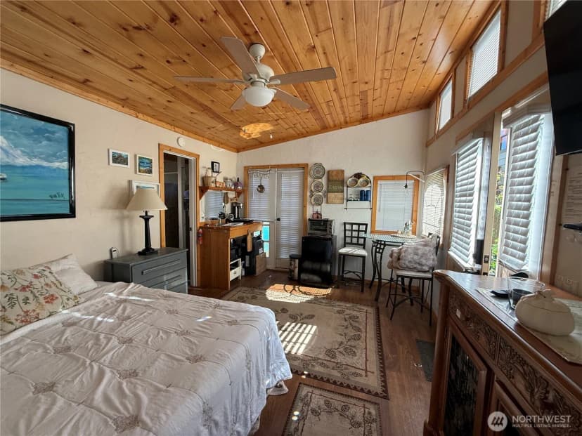 Property photo for 914 Pacific Avenue, Bremerton photo 25