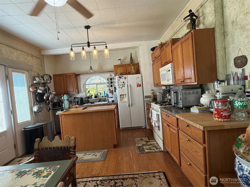 Property photo for 914 Pacific Avenue, Bremerton photo 9