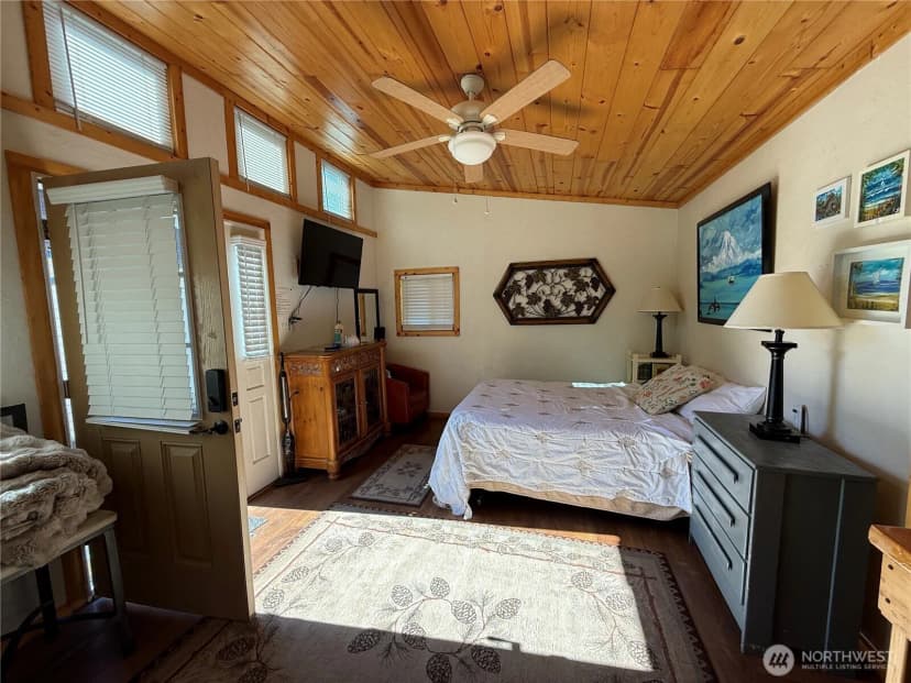 Property photo for 914 Pacific Avenue, Bremerton photo 24