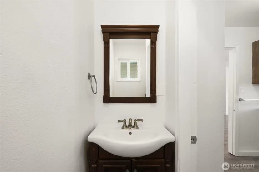 Property photo for 272 State Route 107, Montesano photo 18