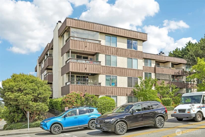 Property photo for 3421 Sw Roxbury Street #308, Seattle photo 2