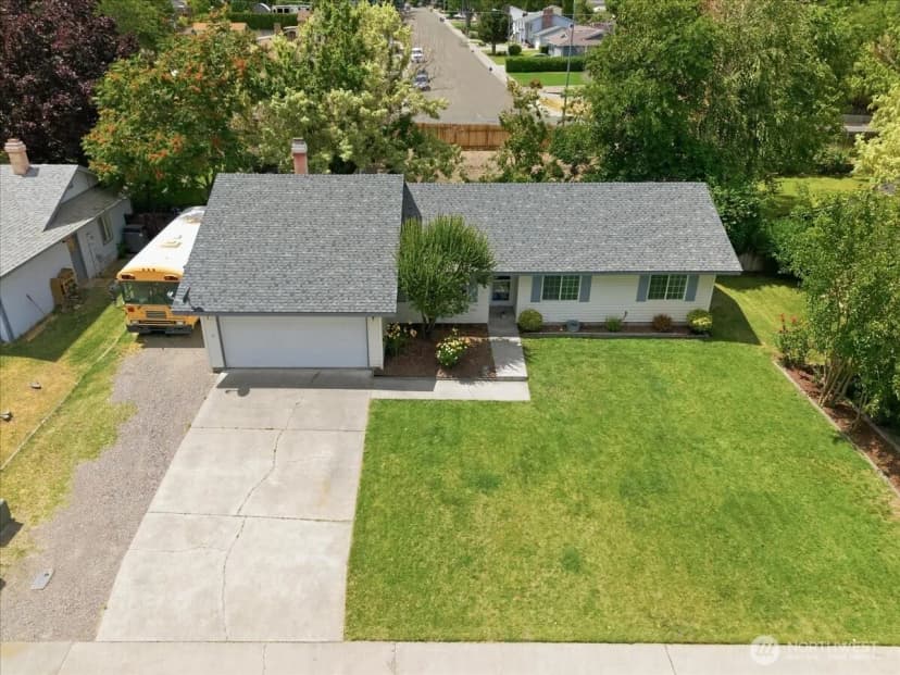Property photo for 1516 S Olympia Place, Kennewick photo 32