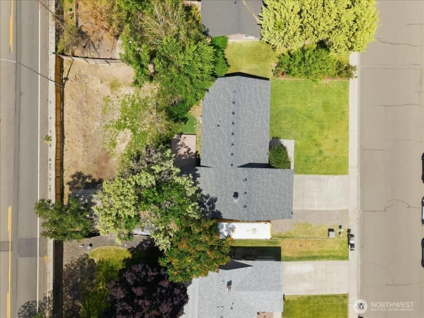 Property photo for 1516 S Olympia Place, Kennewick photo 39