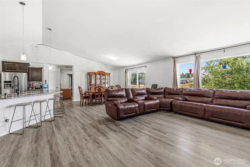 Property photo for 235 Flatt Road, Kelso photo 3