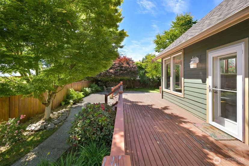 Property photo for 875 N Park Street, Lynden photo 27