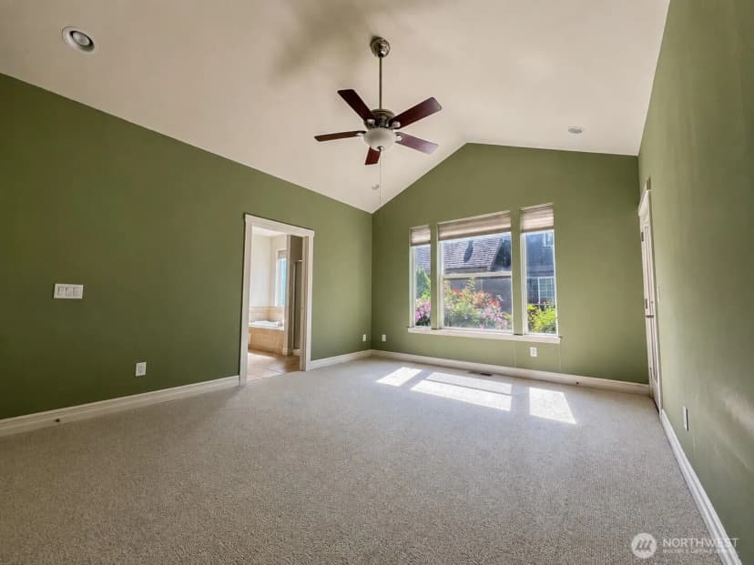 Property photo for 875 N Park Street, Lynden photo 14