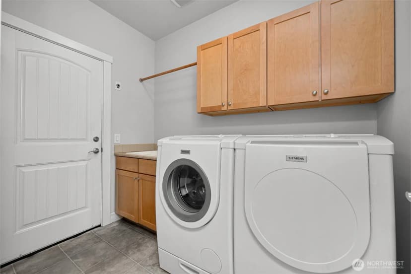 Property photo for 875 N Park Street, Lynden photo 19