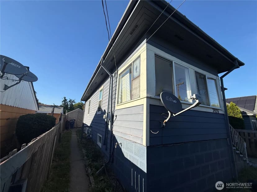 Property photo for 3926 S Warsaw Street, Seattle photo 6