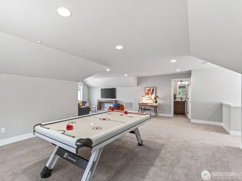 Property photo for 23973 Ne 25th Street, Sammamish photo 32