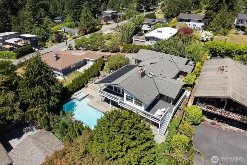 Property photo for 18226 62nd Avenue Ne, Kenmore photo 6
