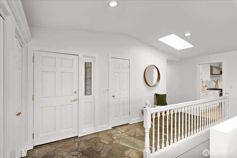 Property photo for 18226 62nd Avenue Ne, Kenmore photo 7