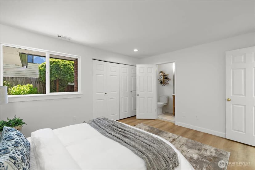 Property photo for 18226 62nd Avenue Ne, Kenmore photo 24