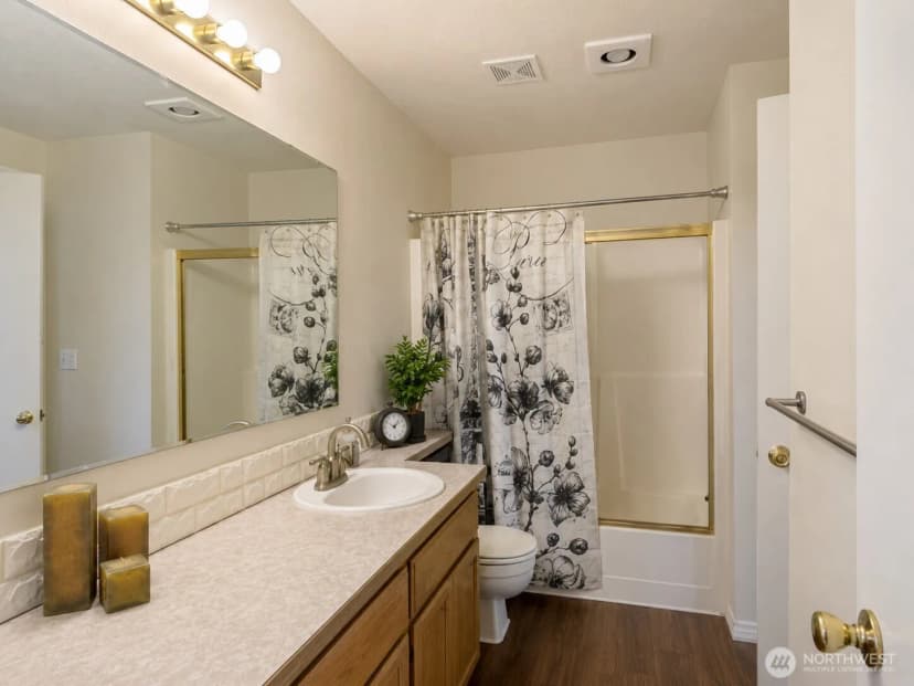 Property photo for 1216 Wheeler Street S, Tacoma photo 6
