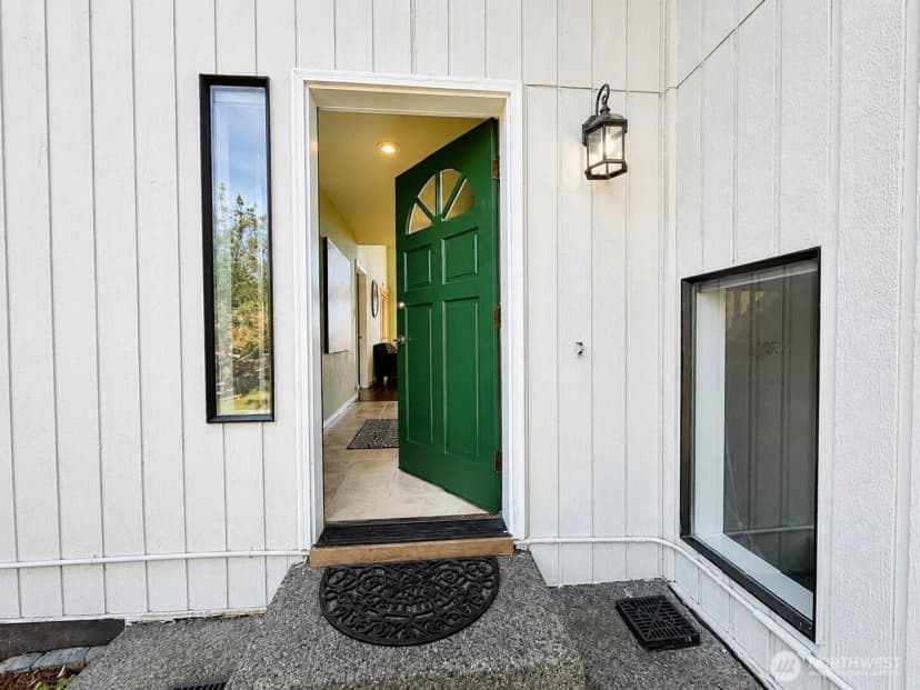 Property photo for 1216 Wheeler Street S, Tacoma photo 2