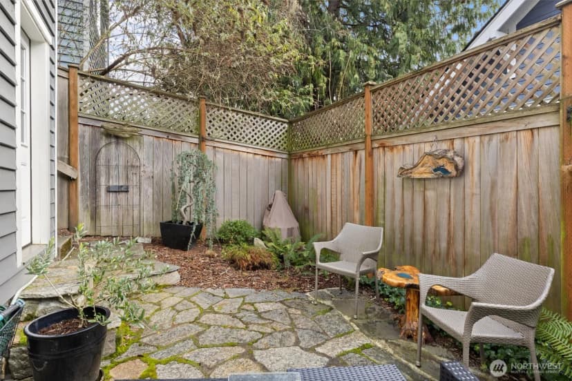 Property photo for 3414 33rd Avenue Sw, Seattle photo 25
