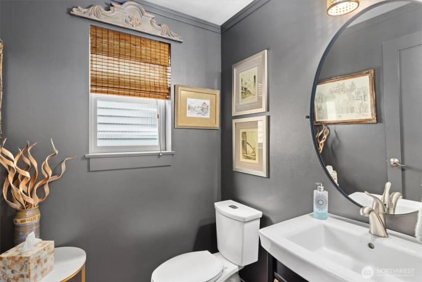 Property photo for 3414 33rd Avenue Sw, Seattle photo 13
