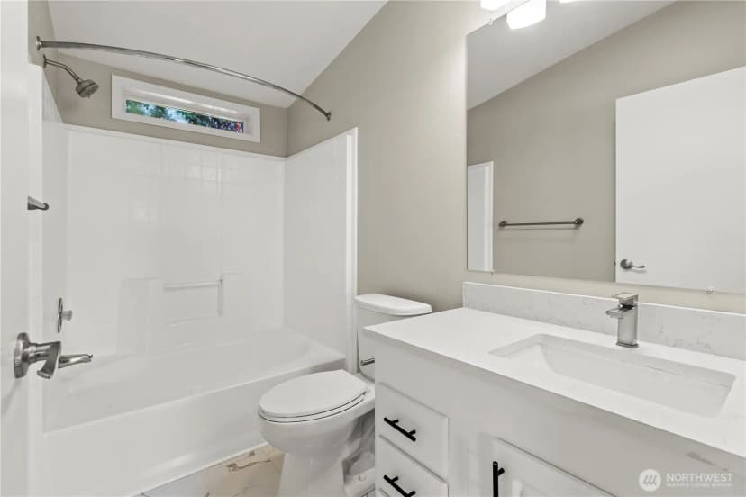 Property photo for 1112 Long Road #5, Centralia photo 13