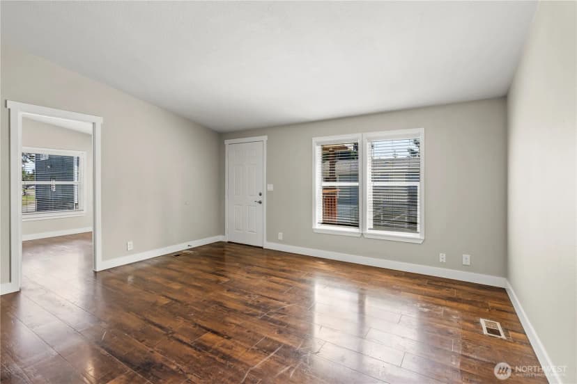 Property photo for 1112 Long Road #5, Centralia photo 19