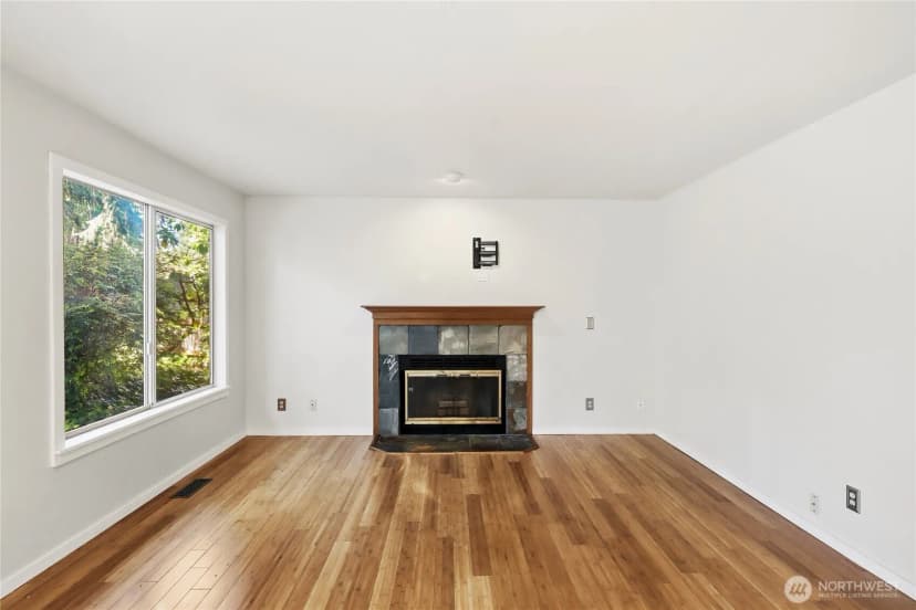 Property photo for 10715 Hillsboro Drive Nw, Silverdale photo 13