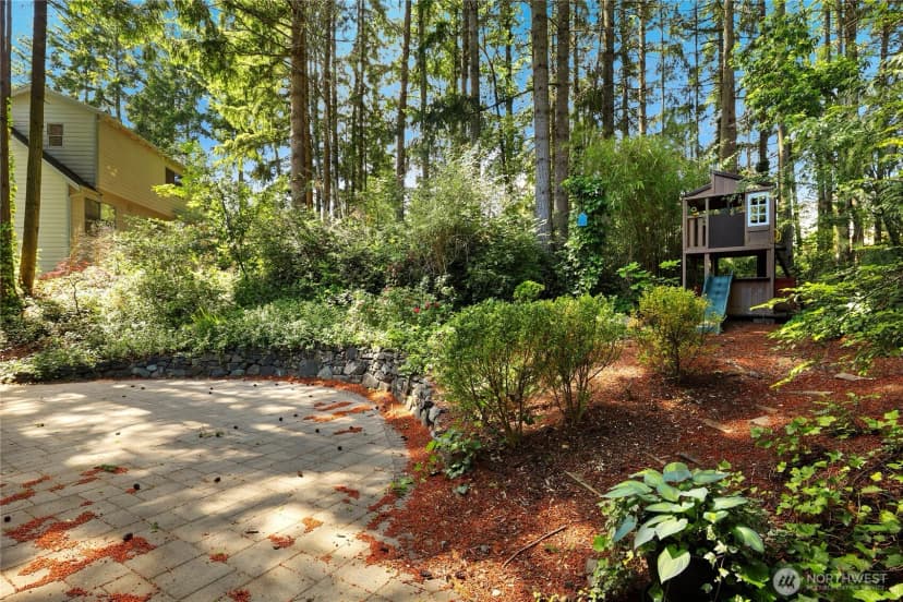 Property photo for 10715 Hillsboro Drive Nw, Silverdale photo 34
