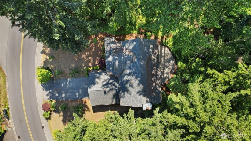 Property photo for 10715 Hillsboro Drive Nw, Silverdale photo 36