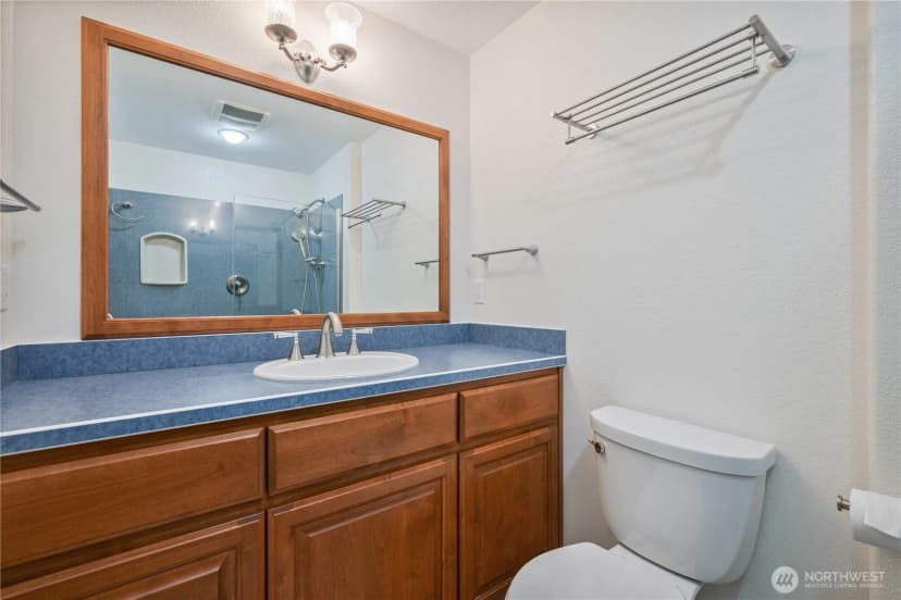 Property photo for 18 Island View Lane, Cathlamet photo 24