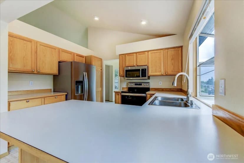 Property photo for 7001 60th Place Ne, Marysville photo 15
