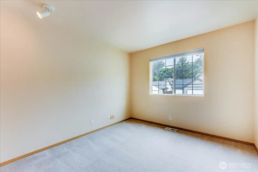 Property photo for 7001 60th Place Ne, Marysville photo 20
