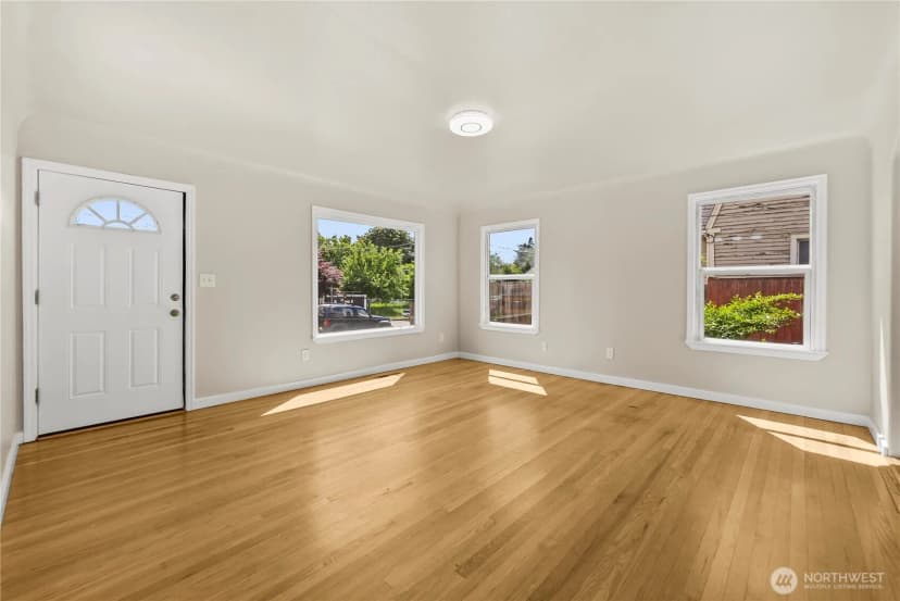 Property photo for 1425 S 52nd Street, Tacoma photo 4