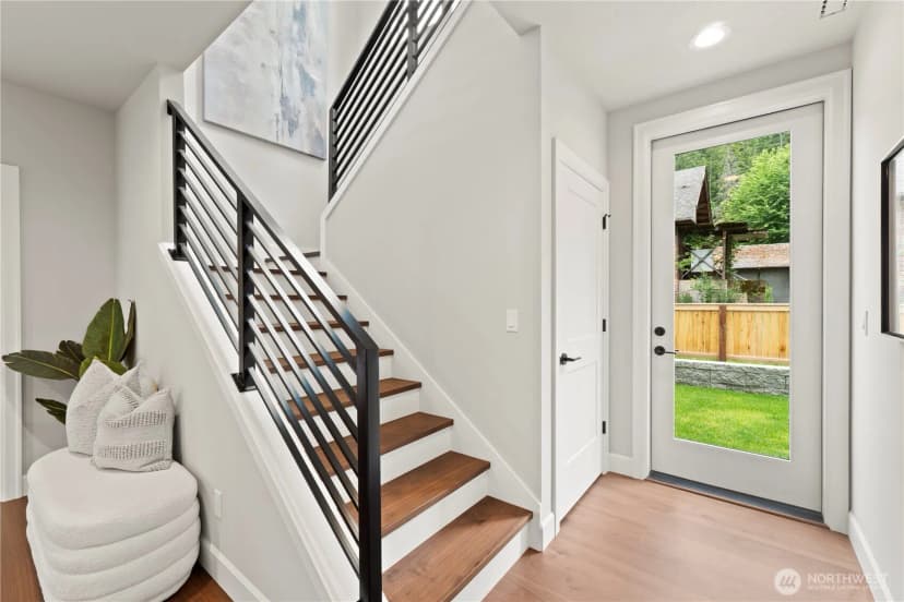 Property photo for 529 Se Bush Street #b, Issaquah photo 31