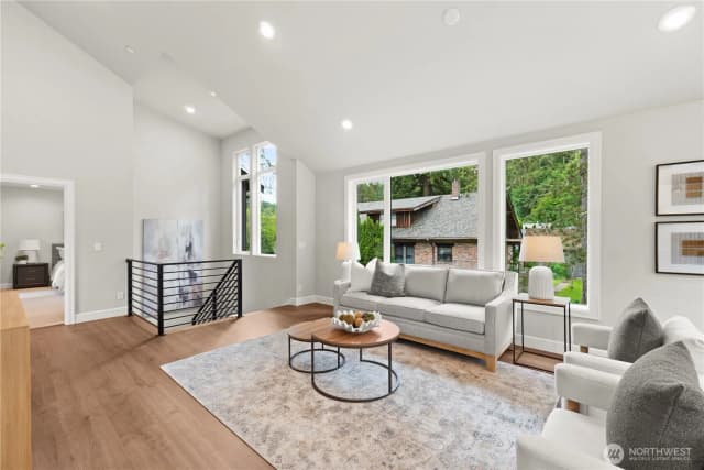 Property photo for 529 Se Bush Street #b, Issaquah photo 3