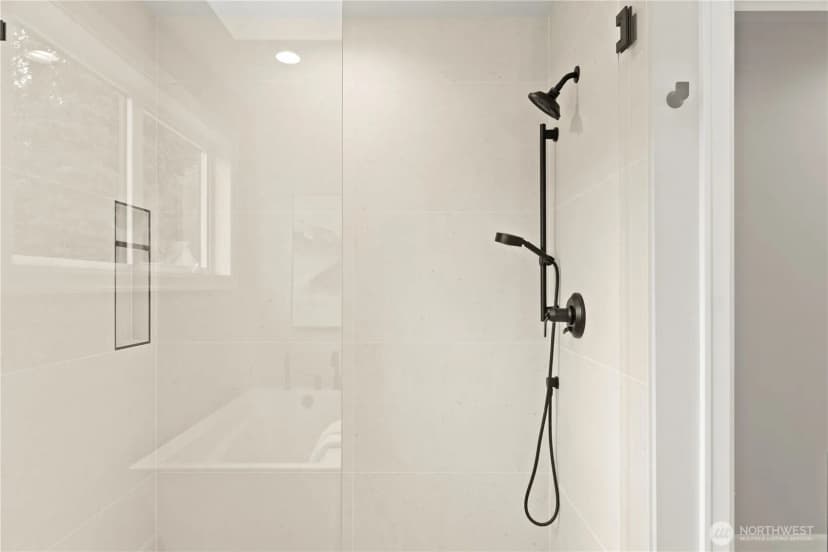 Property photo for 529 Se Bush Street #b, Issaquah photo 16