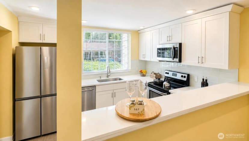 Property photo for 25235 Se Klahanie Blvd #k102, Sammamish photo 8